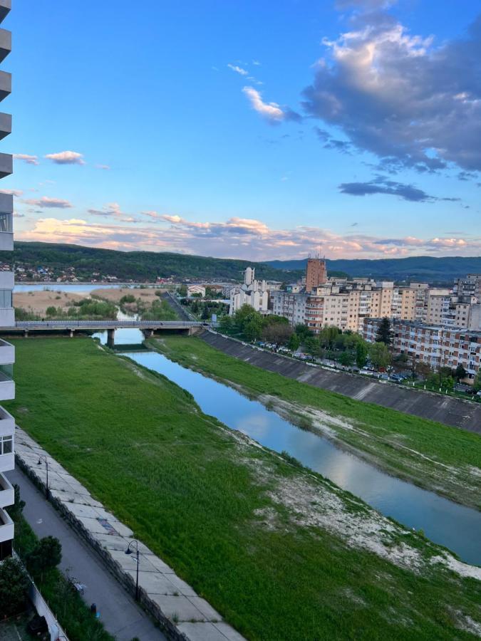 The Bliss Lägenhet Râmnicu Vâlcea Exteriör bild